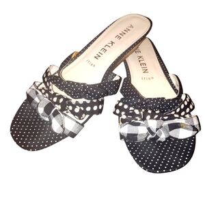 Anne Klein Sandals Black & White Triple Straps Slip On Wedge Size 9 Pre-Owned